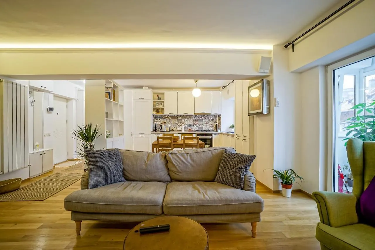Visit Bucharest Romana Square Central Apt. - Metro Apartment