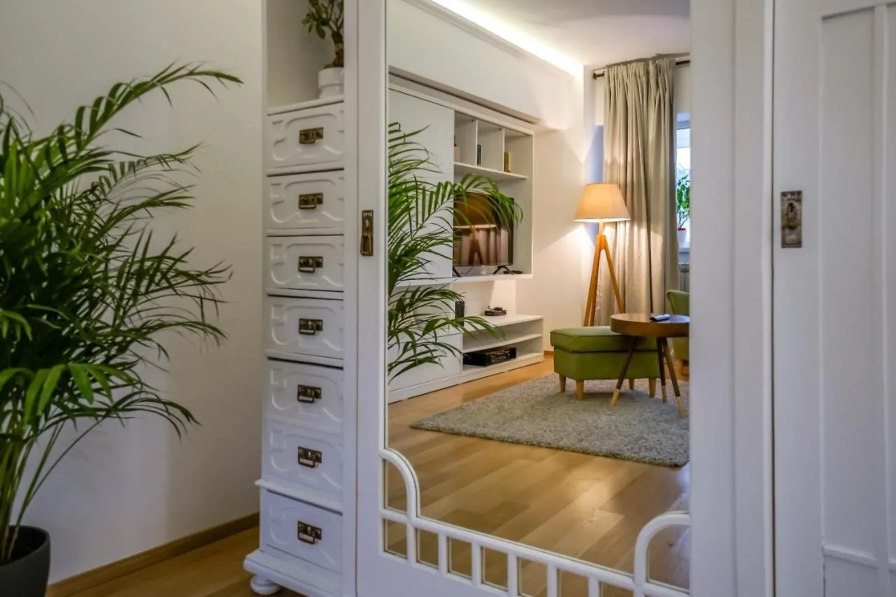 Apartment Visit Bucharest Romana Square Central Apt. - Metro